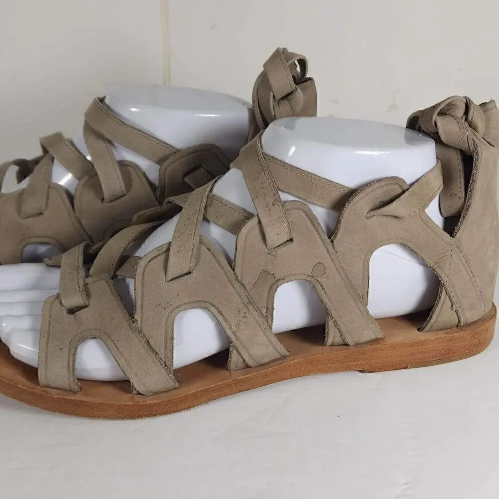 Mercer Edit Women's EZontheI US8 Gladiator Suede Lace Up Gladiator Flat Sandals_2